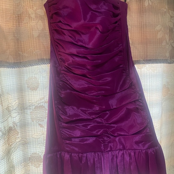 The dresses are like new, only worn once. some are size 6,8,10 and 12 - Picture 3 of 16